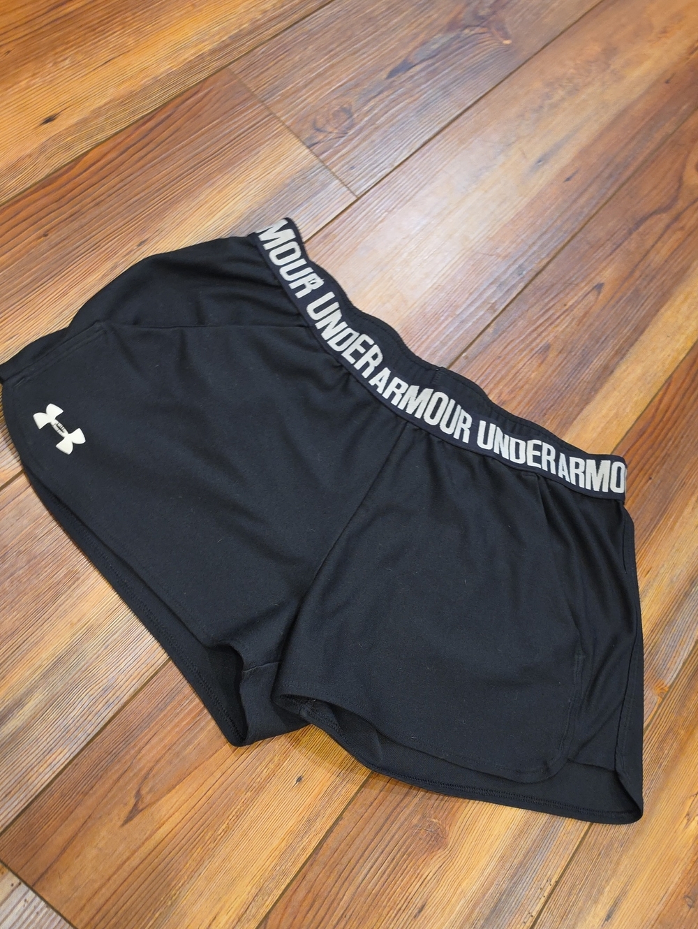 Under Armour Black Women's Logo Elastic Waist Athletic Shorts